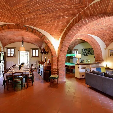 Casale Le Rondini By Vacavilla Villa *